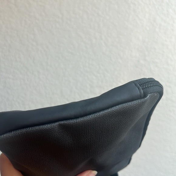 TUMI Toiletry Bag (small) - Picture 9 of 12